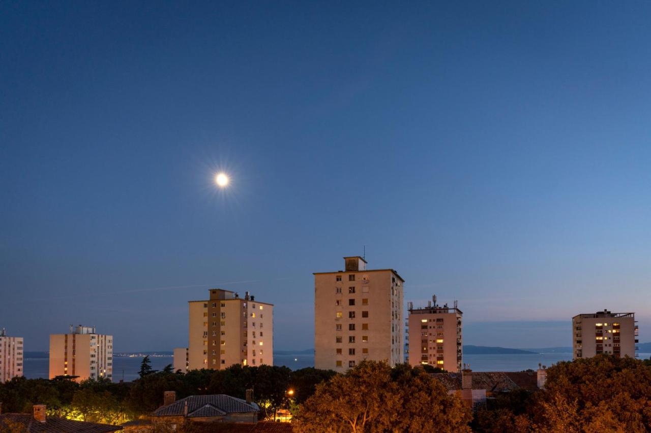 Paha-Paha Modern Apartment With Sea View, Fast Wi-Fi, And Free Parking! Rijeka Buitenkant foto